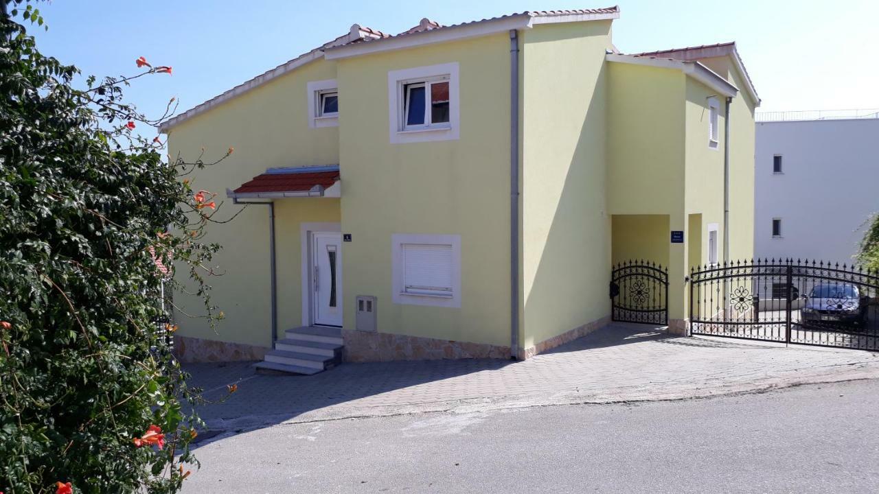 Villa Wiki Trogir Exterior photo